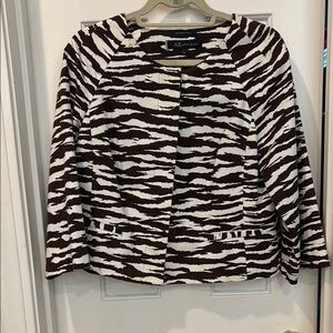 Kasper Women's Brown and White Jacket size 8. Super stylish!